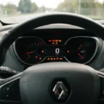 Voyants du tableau de bord Renault Captur : lesquels imposent l&rsquo;arrêt ?
