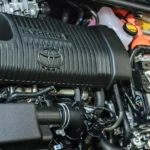 Comment fonctionne vraiment une voiture hybride au quotidien ?